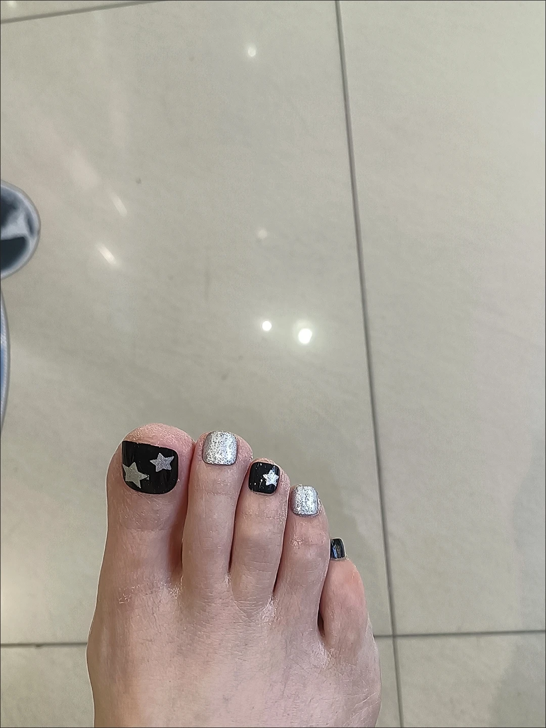 Black & Silver Star Glitter Press-On Toenails — customer review photo