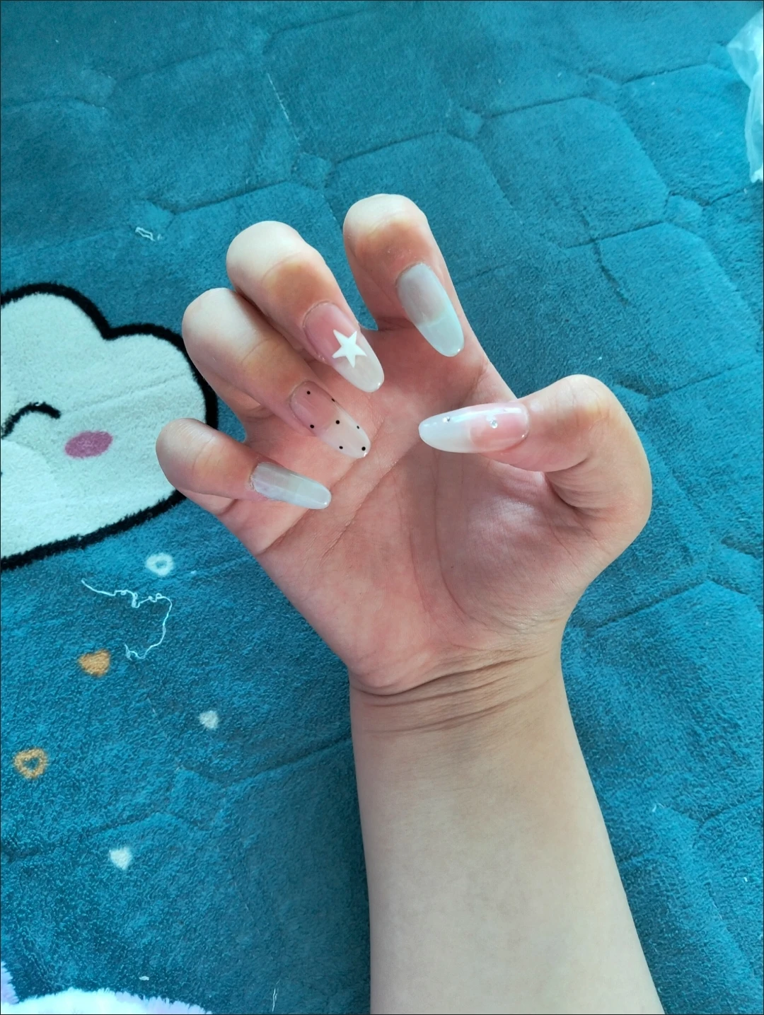 Blue Star Polka Dot Medium-Length Press-On Nails — customer review photo
