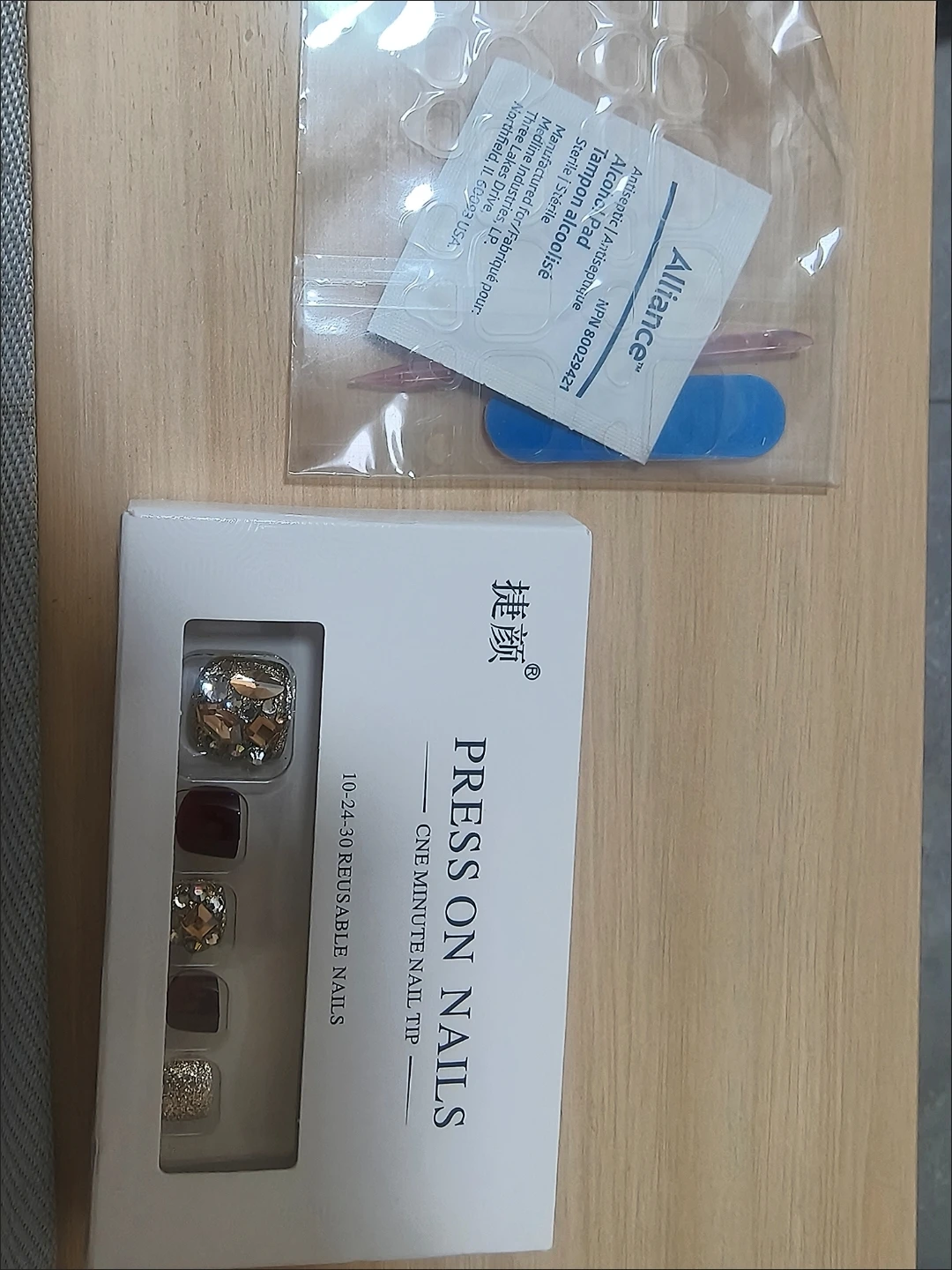 Burgundy Crystal Square Press-On Toenails — customer review photo