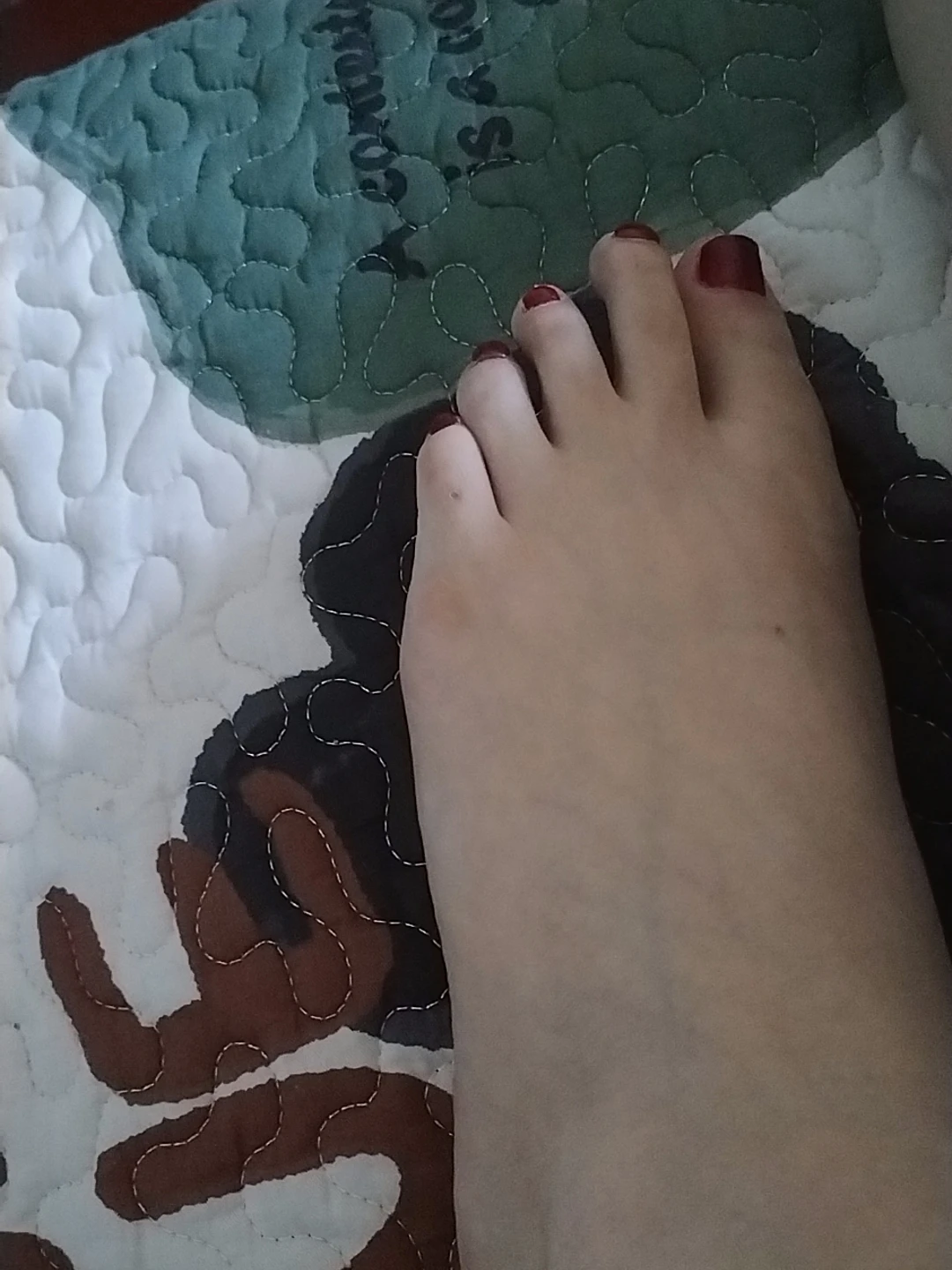 Burgundy Crystal Square Press-On Toenails — customer review photo