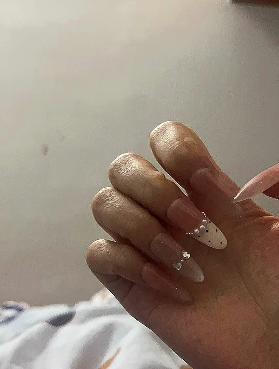 Cream Polka Dot French Tip Long Press-On Nails — customer review photo
