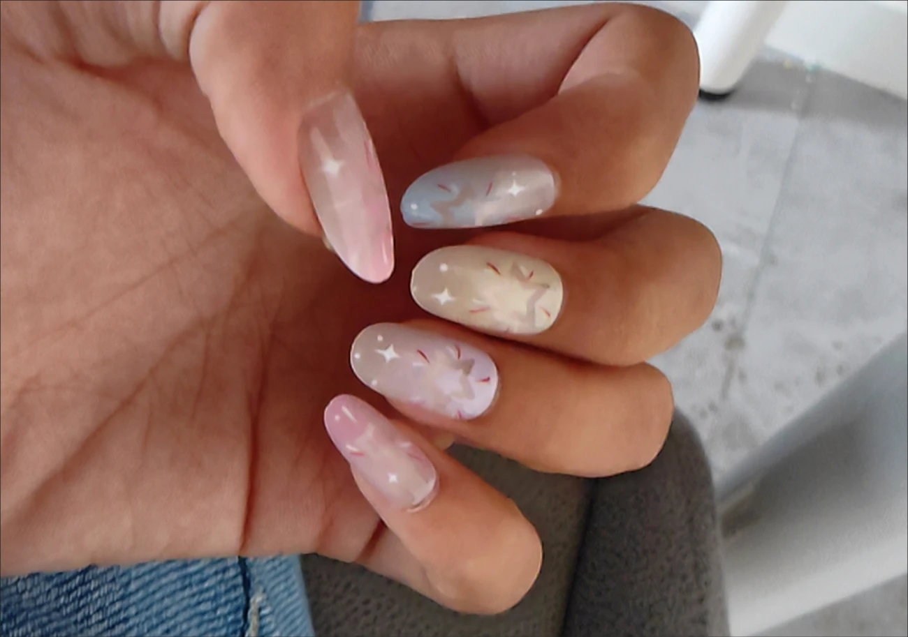 Pastel Star Short Oval Press-On Nails — customer review photo