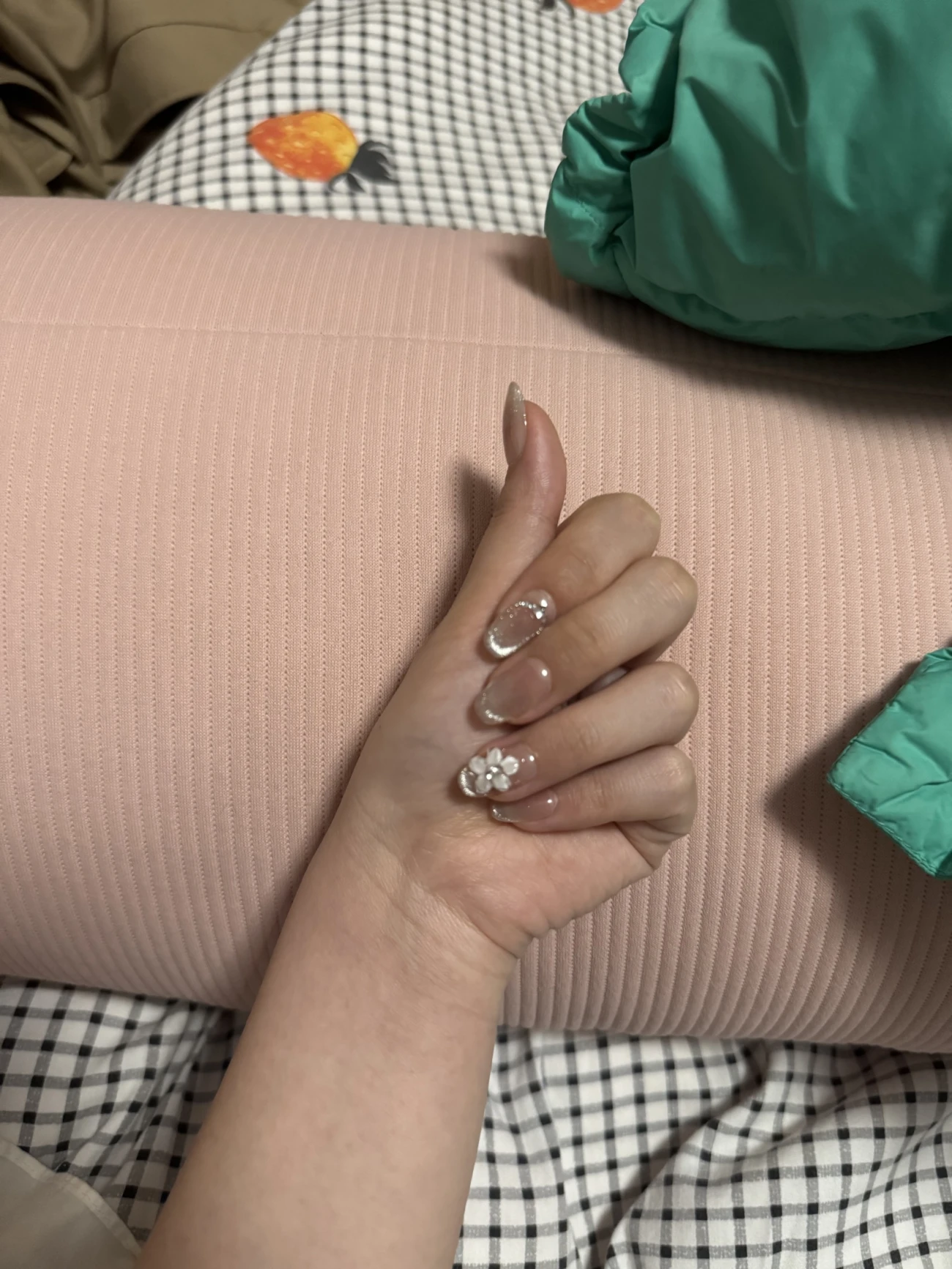 Pink 3D Floral Cat Eye Short Press-On Nails — customer review photo