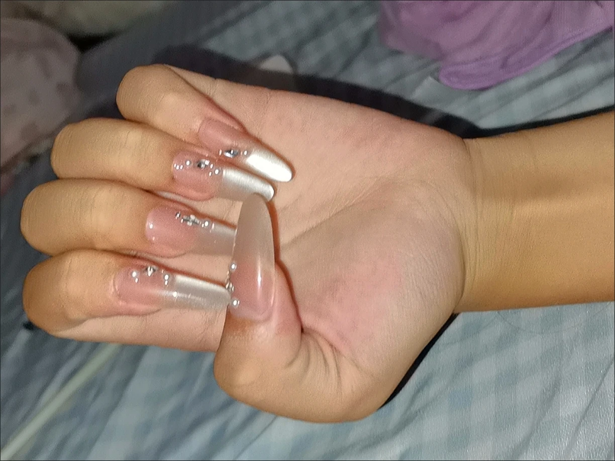 Pink Ombre Long Oval Press-On Nails — customer review photo