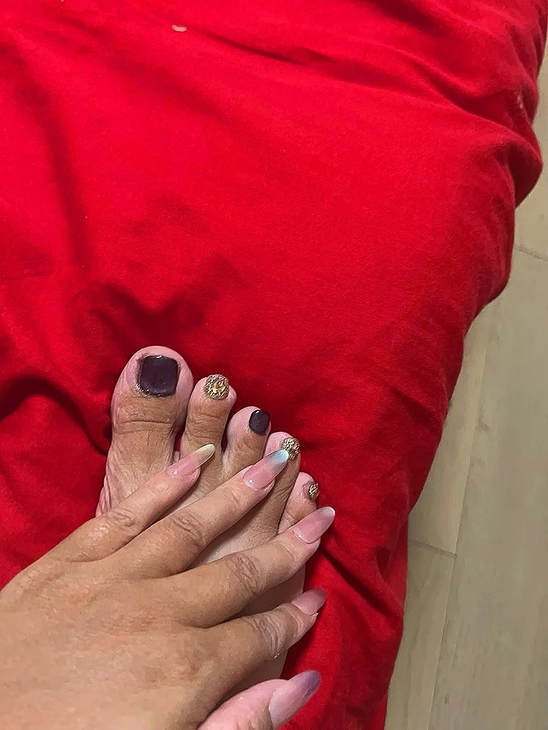 Purple & Gold Cat Eye Press-On Toenails — customer review photo
