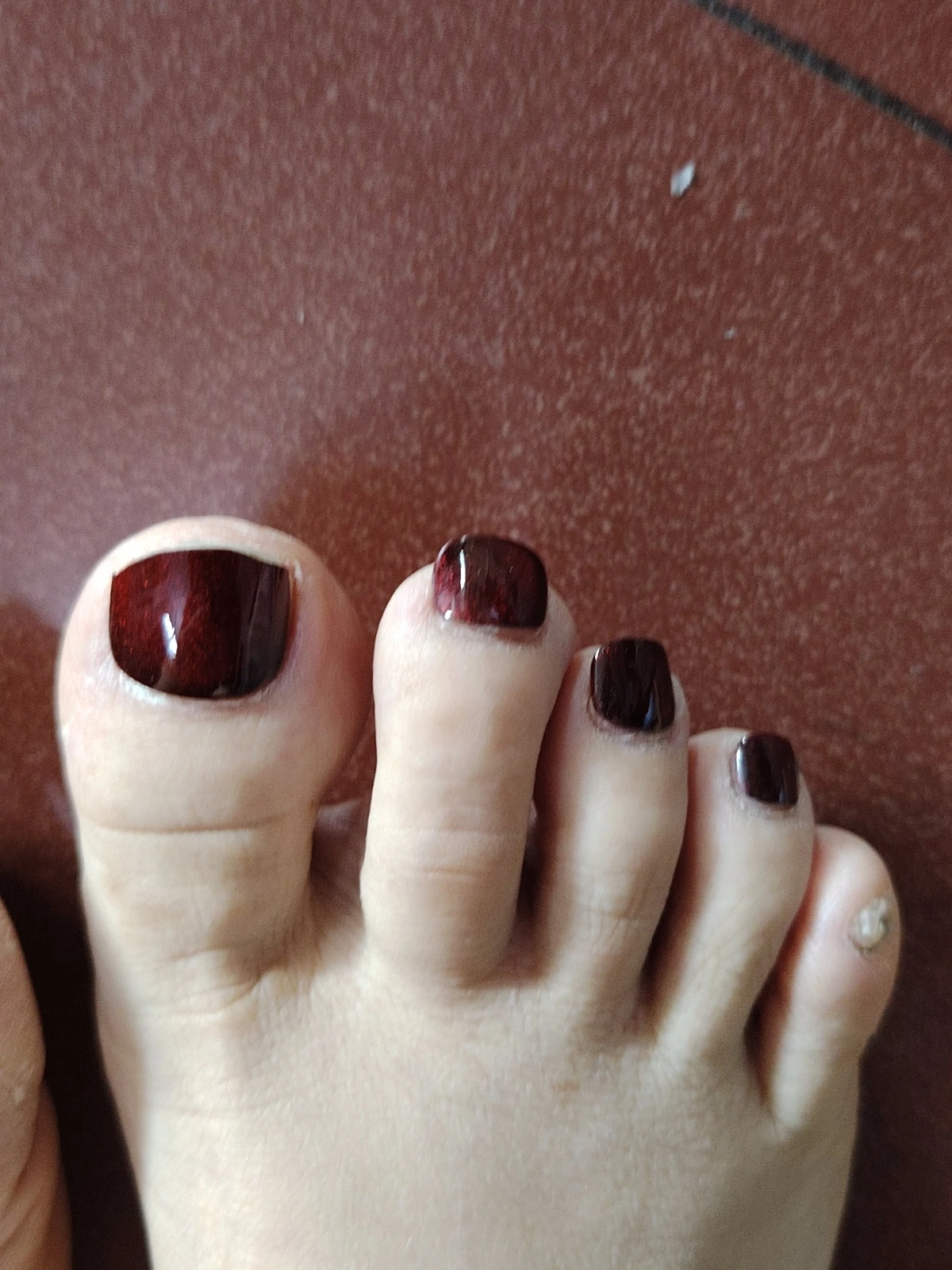 Red Cat Eye Square Press-On Toenails — customer review photo
