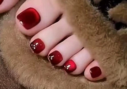 Red Cat Eye Square Press-On Toenails — customer review photo