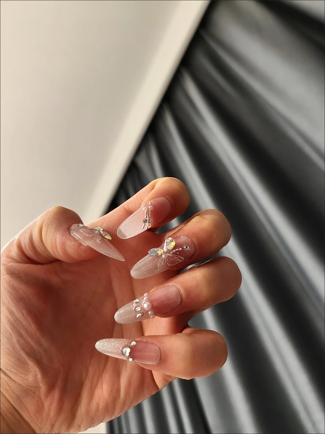 Silver Butterfly Cat Eye Long Oval Press-On Nails — customer review photo