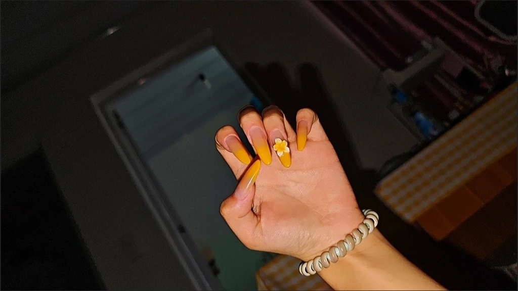 3D Floral Ombre Long Press-On Nails — customer review photo