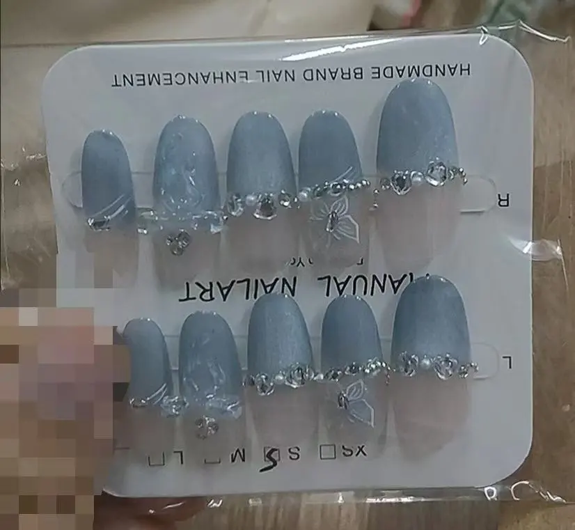 Cat Eye French Tip Bow Press-On Nails — customer review photo
