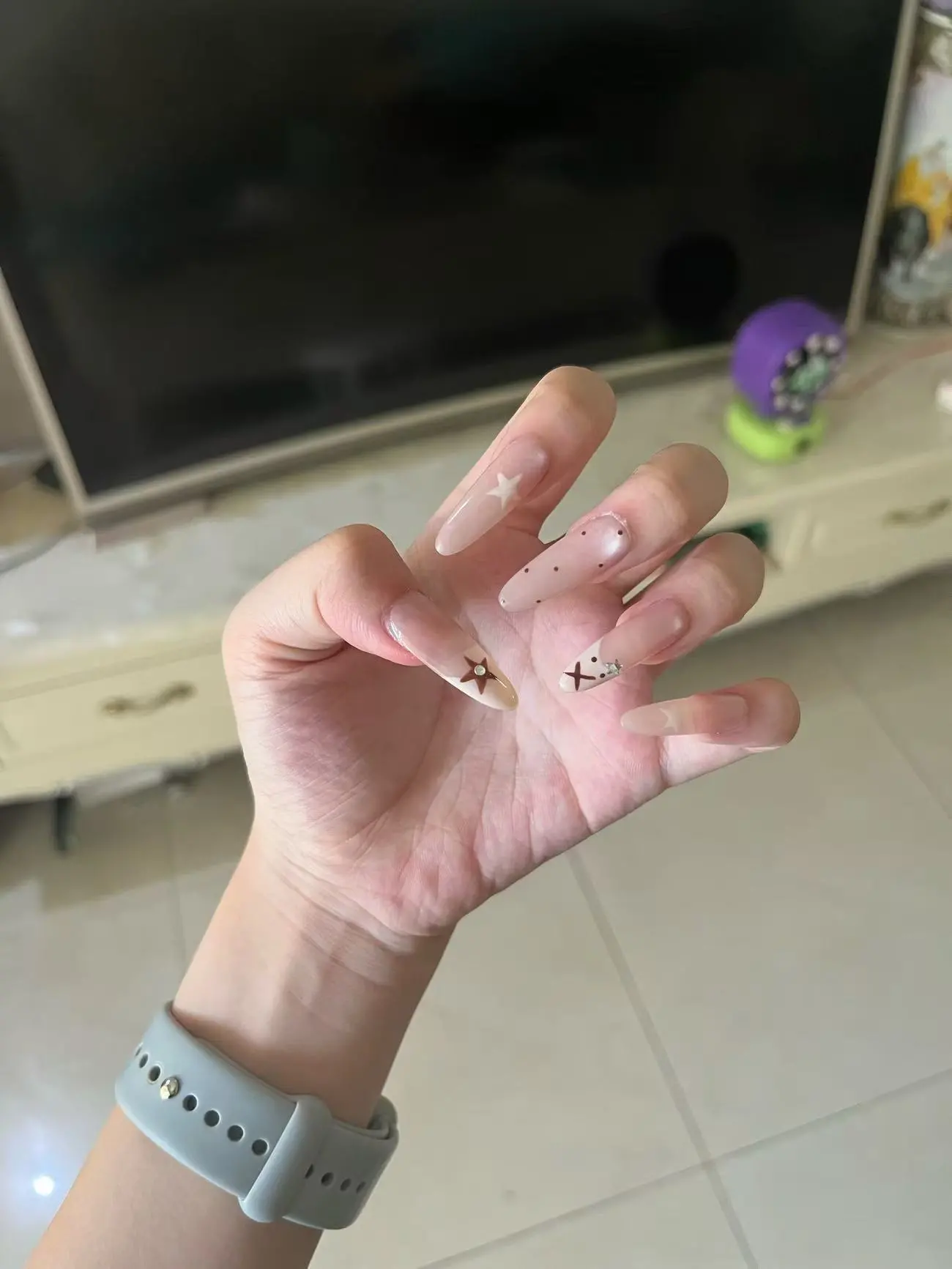 Cat Eye Polka Dot Bunny Press-On Nails — customer review photo