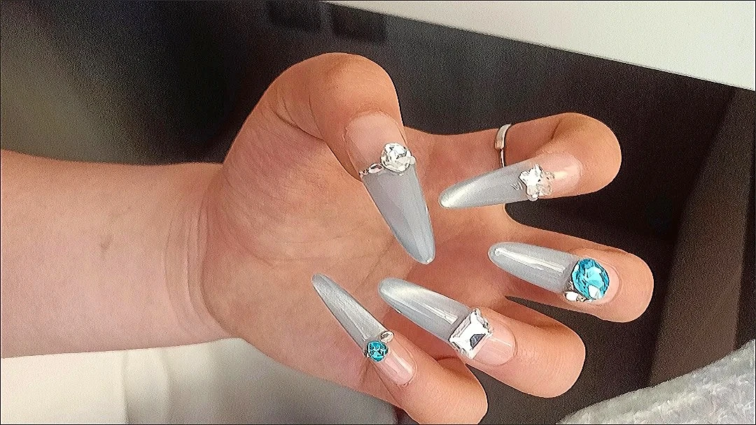 Crystal Cat Eye French Tip Press-On Nails — customer review photo