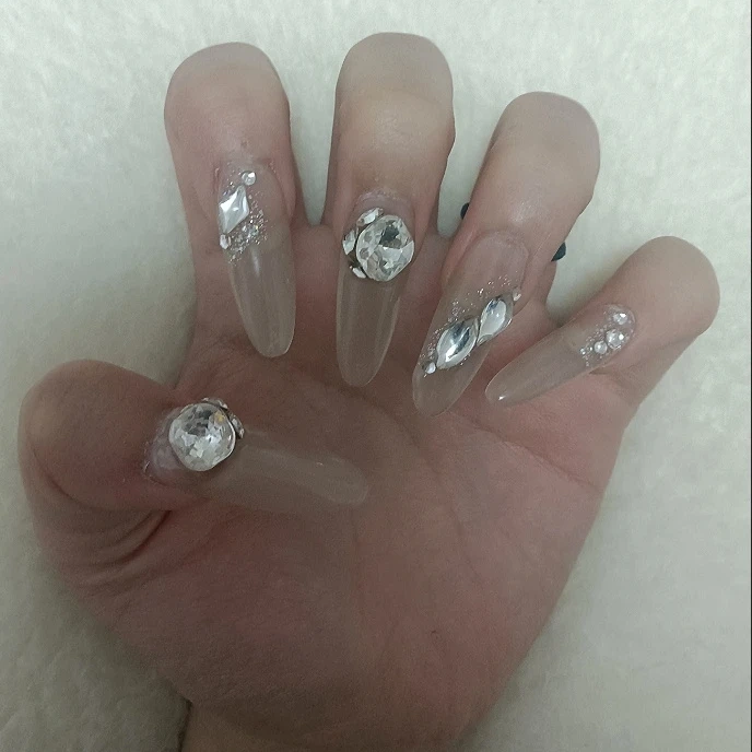 Crystal Cat Eye Medium Press-On Nails — customer review photo