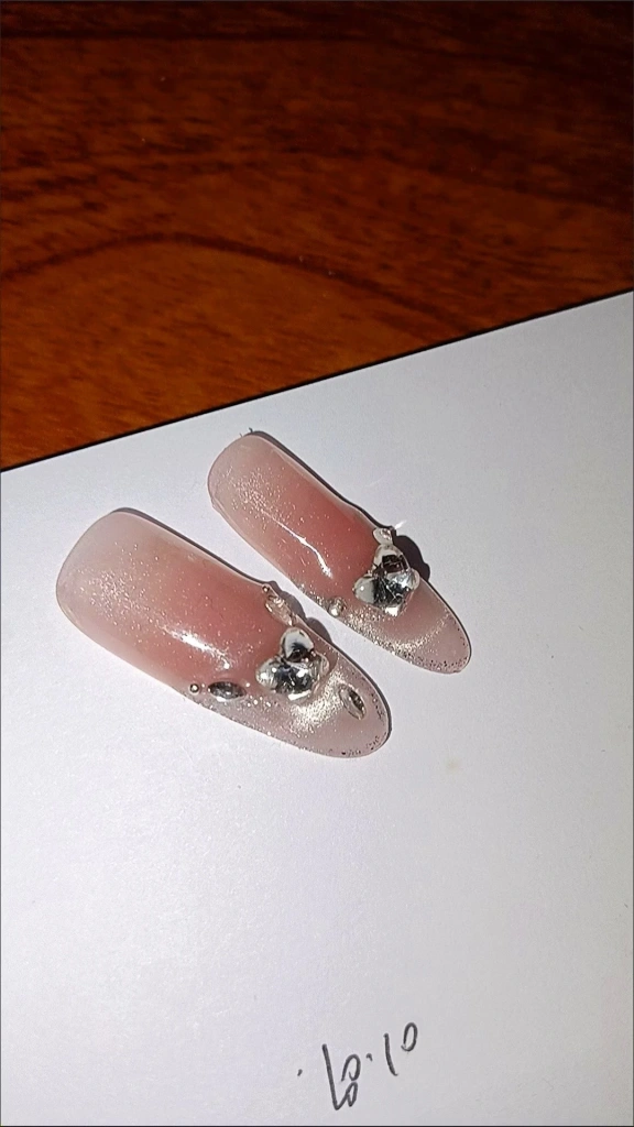 Crystal Cat Eye Pink Press-On Nails — customer review photo