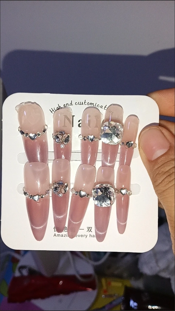 Crystal Cat Eye Purple Press-On Nails — customer review photo