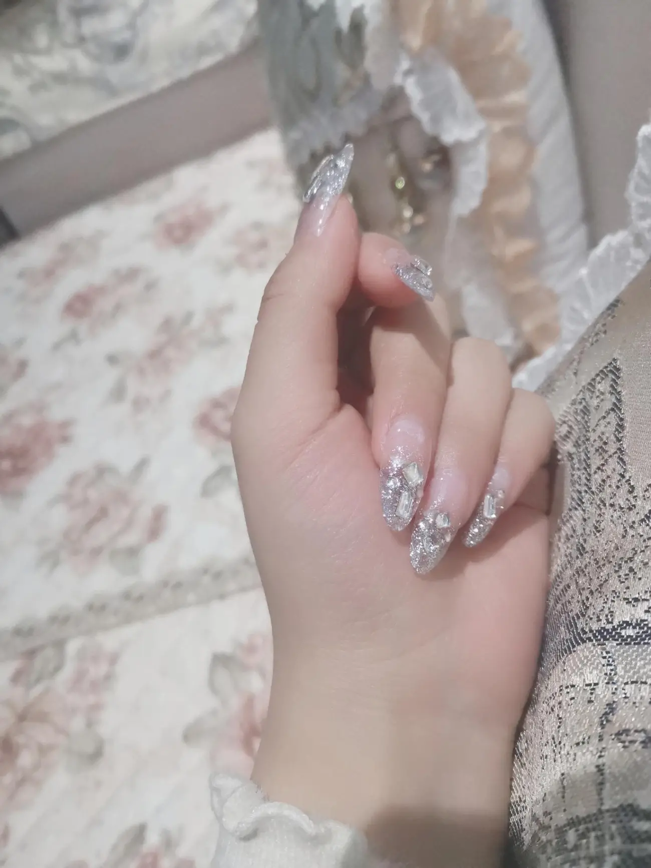 Crystal Iridescent Long Press-On Nails — customer review photo