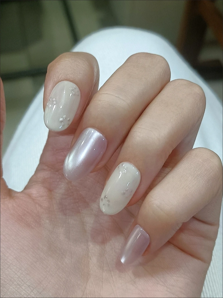 Floral Short Oval Press-On Nails — customer review photo