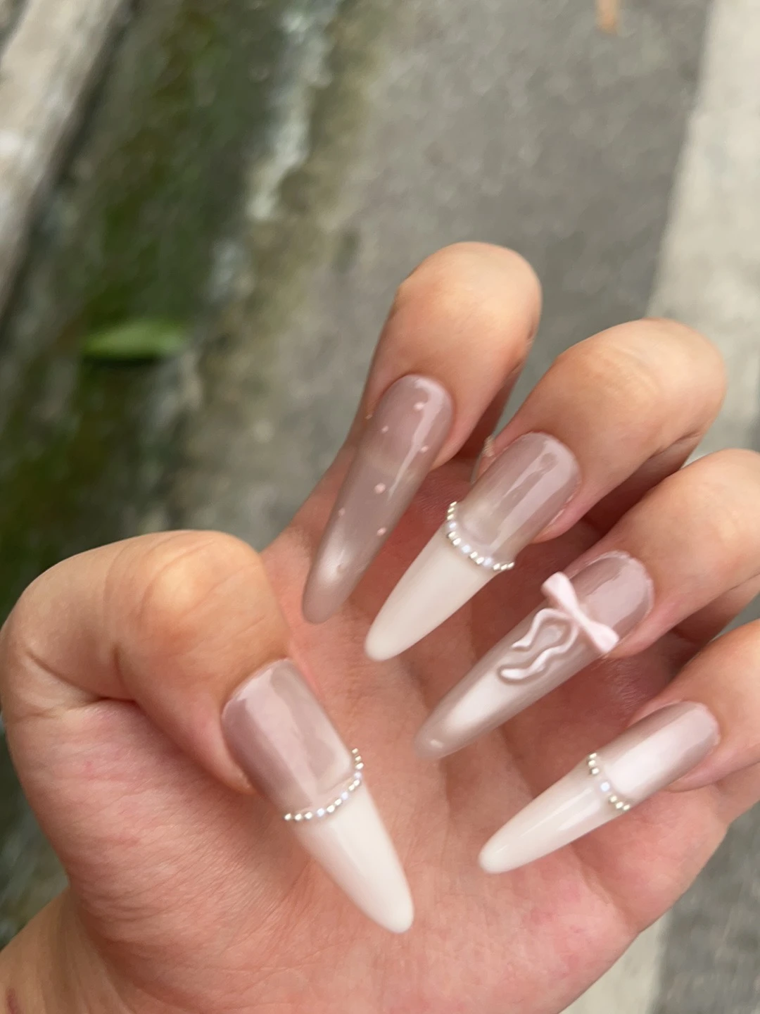 French Tip Chrome Bow Press-On Nails — customer review photo
