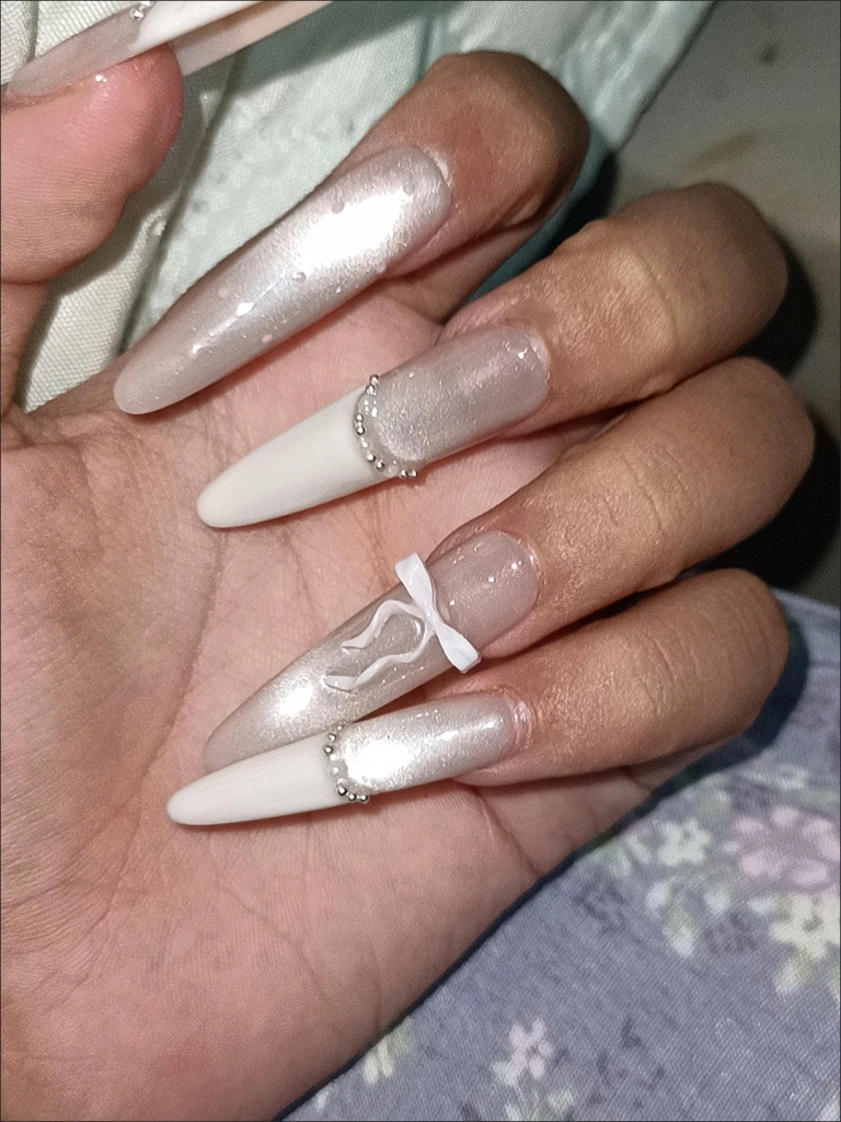 French Tip Chrome Bow Press-On Nails — customer review photo
