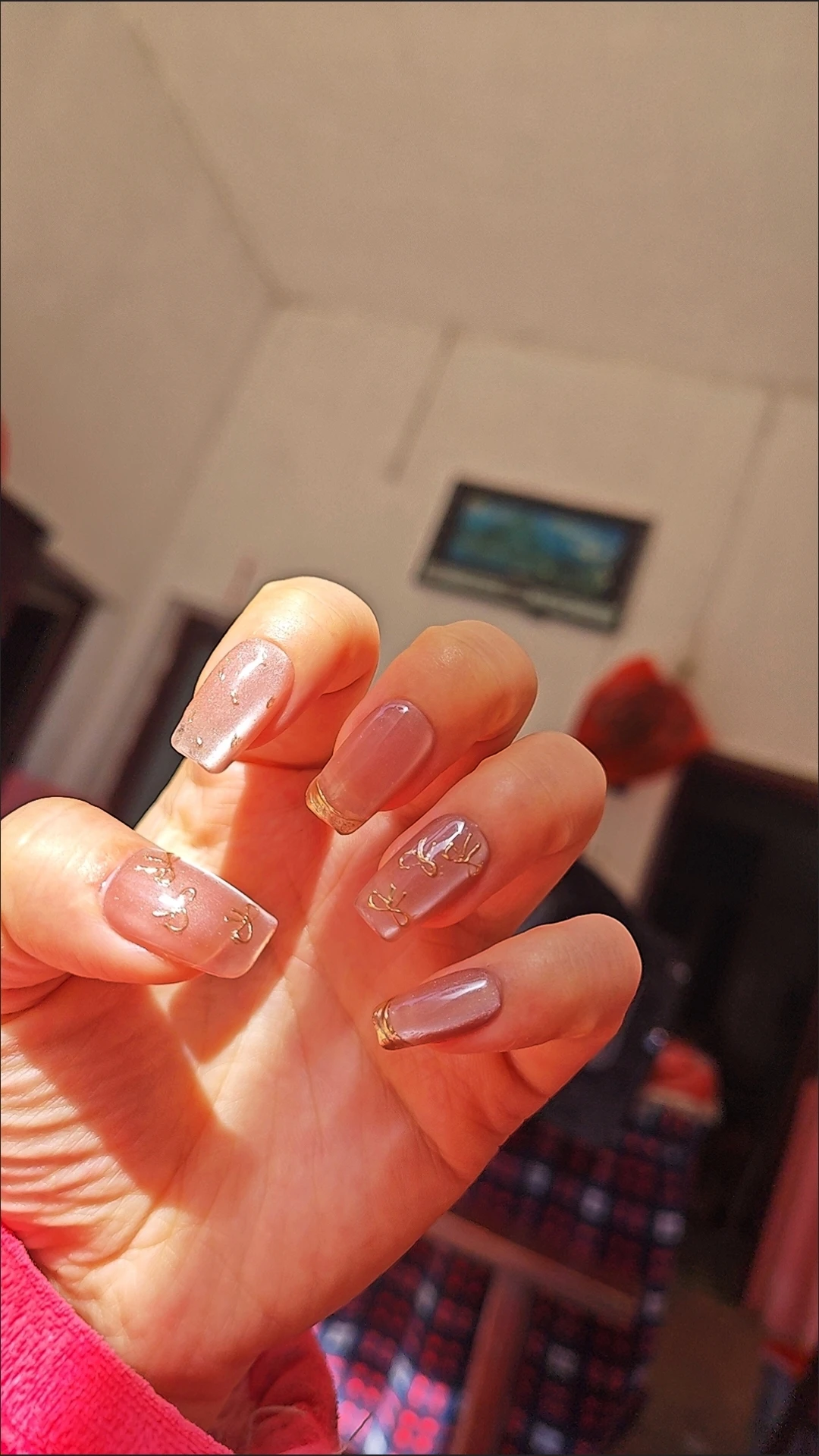 Gold French Tip Bow Medium Press-On Nails — customer review photo