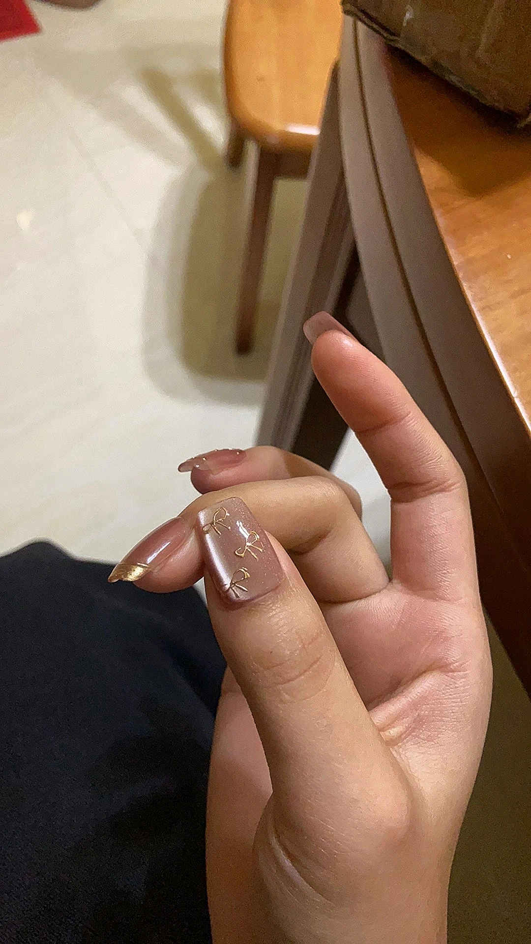 Gold French Tip Bow Medium Press-On Nails — customer review photo