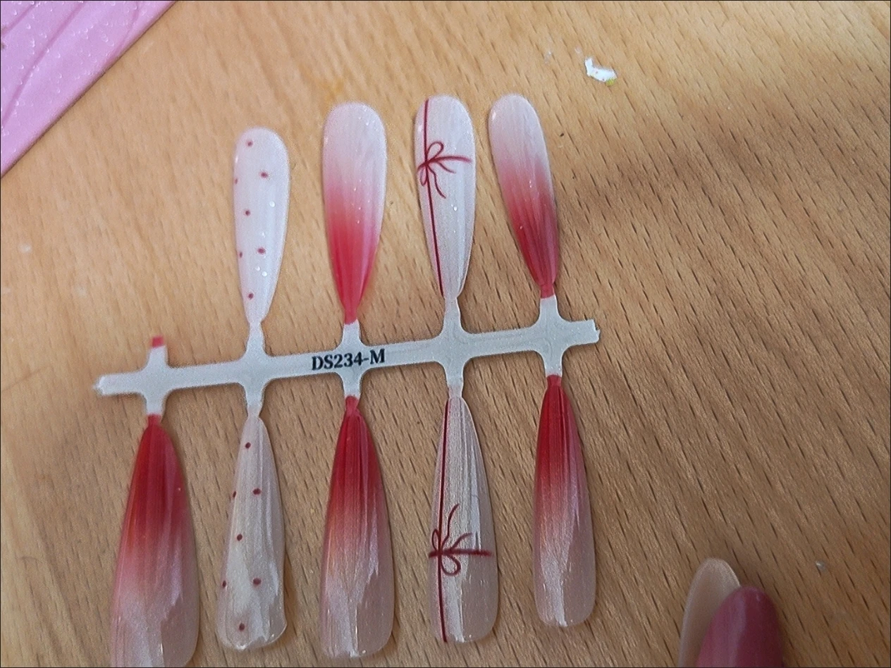 Ombre Bow Stiletto Press-On Nails — customer review photo
