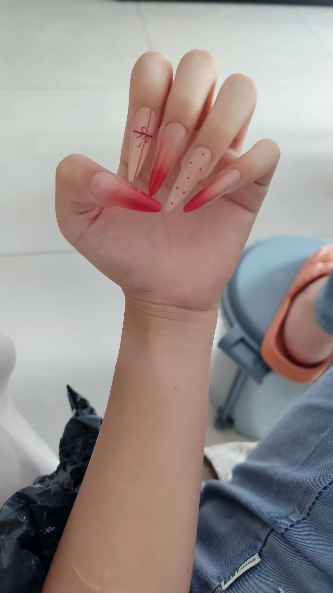 Ombre Bow Stiletto Press-On Nails — customer review photo