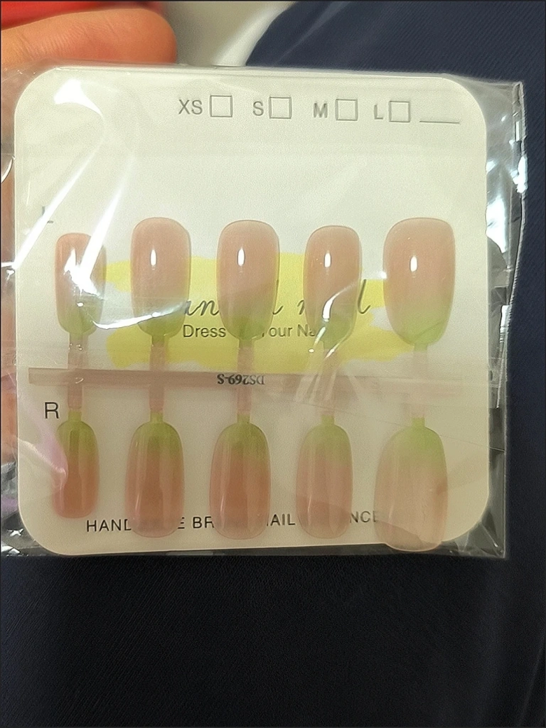 Ombre Jelly Oval Press-On Nails — customer review photo