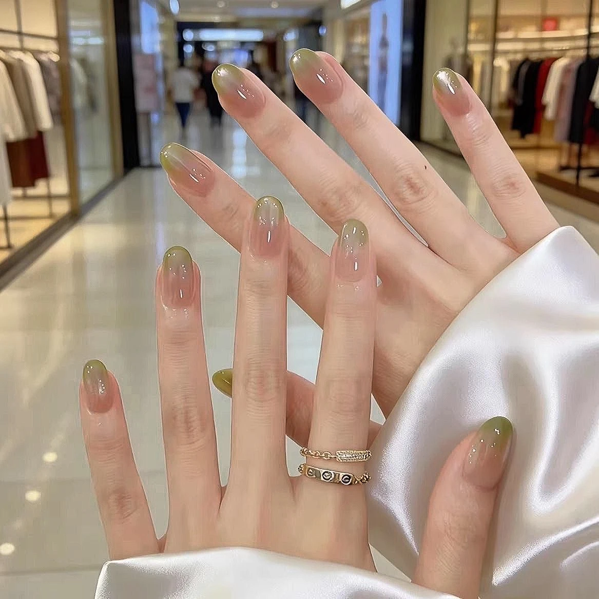 Ombre Jelly Oval Press-On Nails — customer review photo