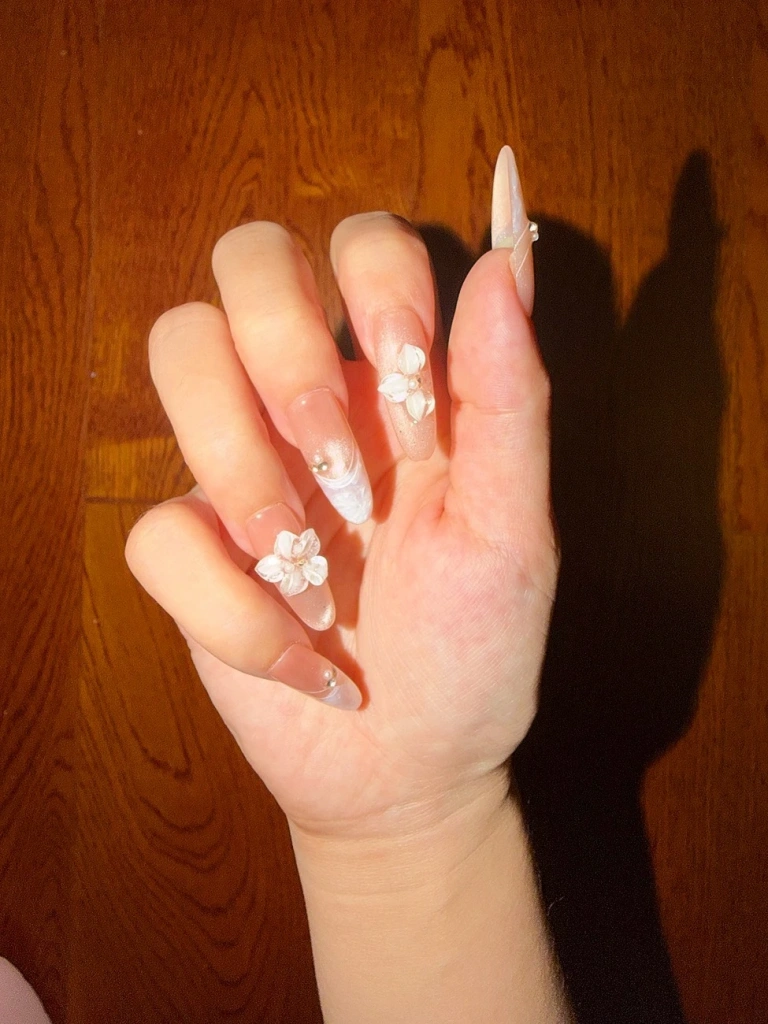 Rhinestone 3D Floral Iridescent Press-On Nails — customer review photo