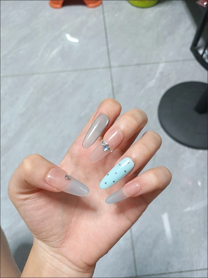 Rhinestone Cat Eye Star Press-On Nails — customer review photo