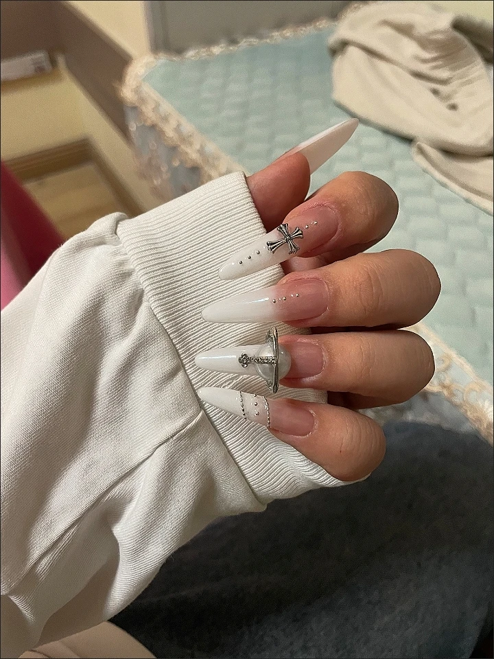 Rhinestone Crystal Ombre Press-On Nails — customer review photo