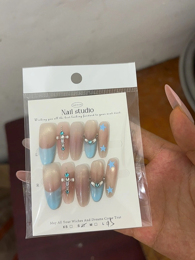 Rhinestone French Tip Star Press-On Nails — customer review photo