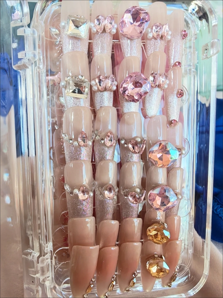 Rhinestone Glitter Oval Press-On Nails — customer review photo