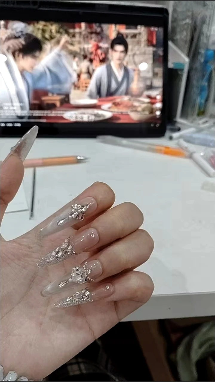 Rhinestone Glitter Stiletto Press-On Nails — customer review photo