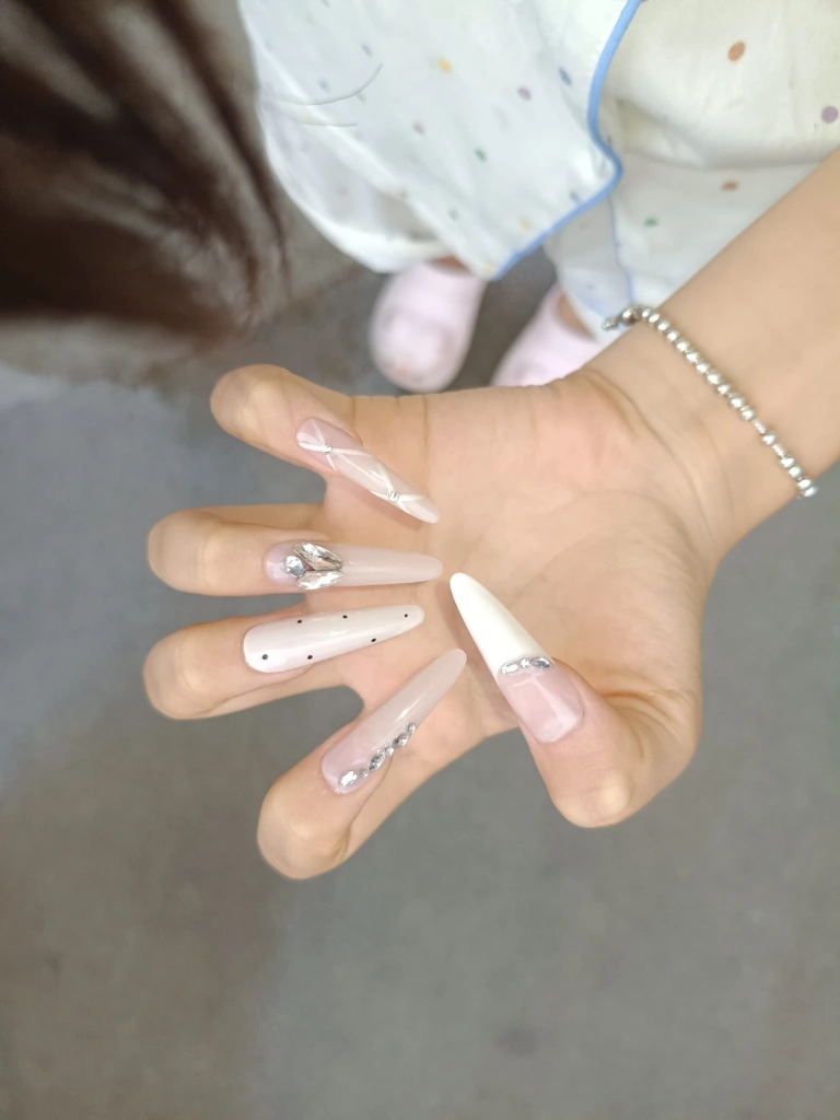 Rhinestone Heart Long Press-On Nails — customer review photo