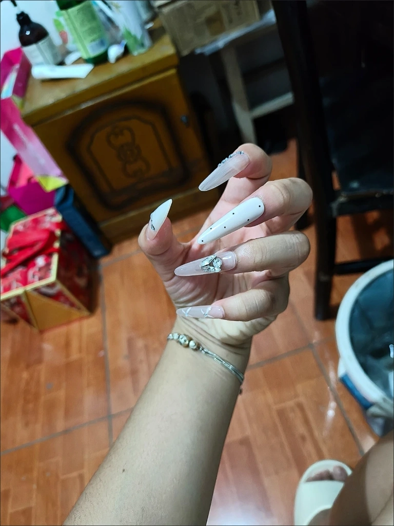 Rhinestone Heart Long Press-On Nails — customer review photo
