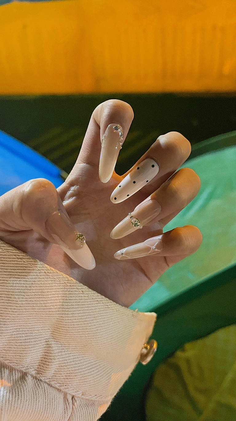 Review photo for Pink Polka Dot Bow Long Press-On Nails